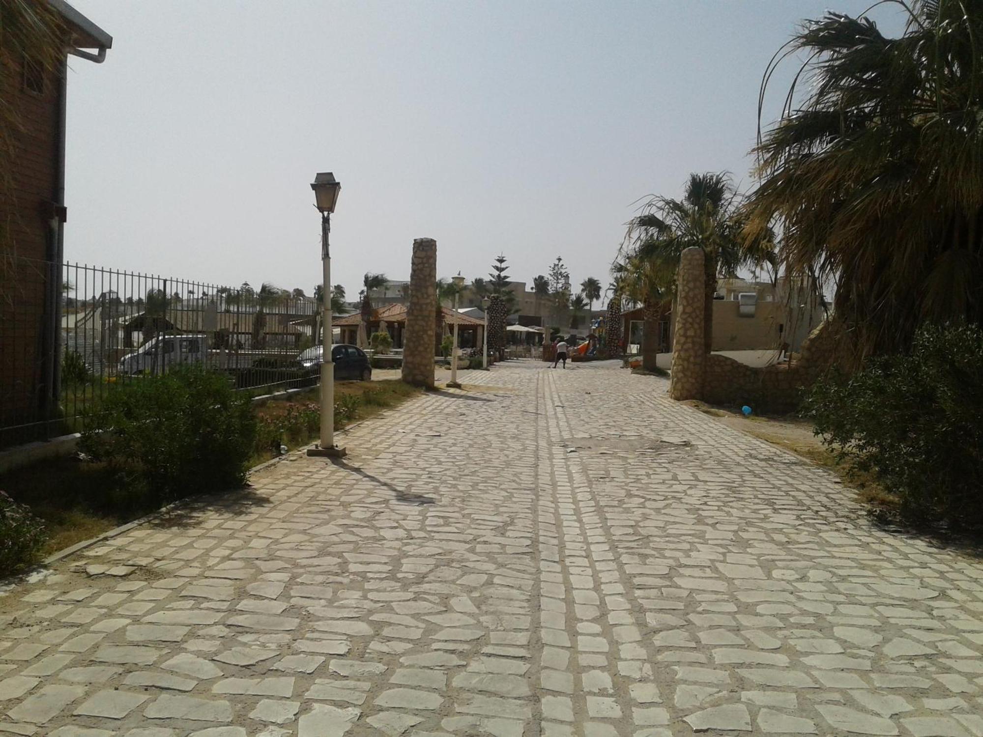 Duplex Pied Dans L'Eau Avec Magnifique Vue Sur Mer Monastir Buitenkant foto